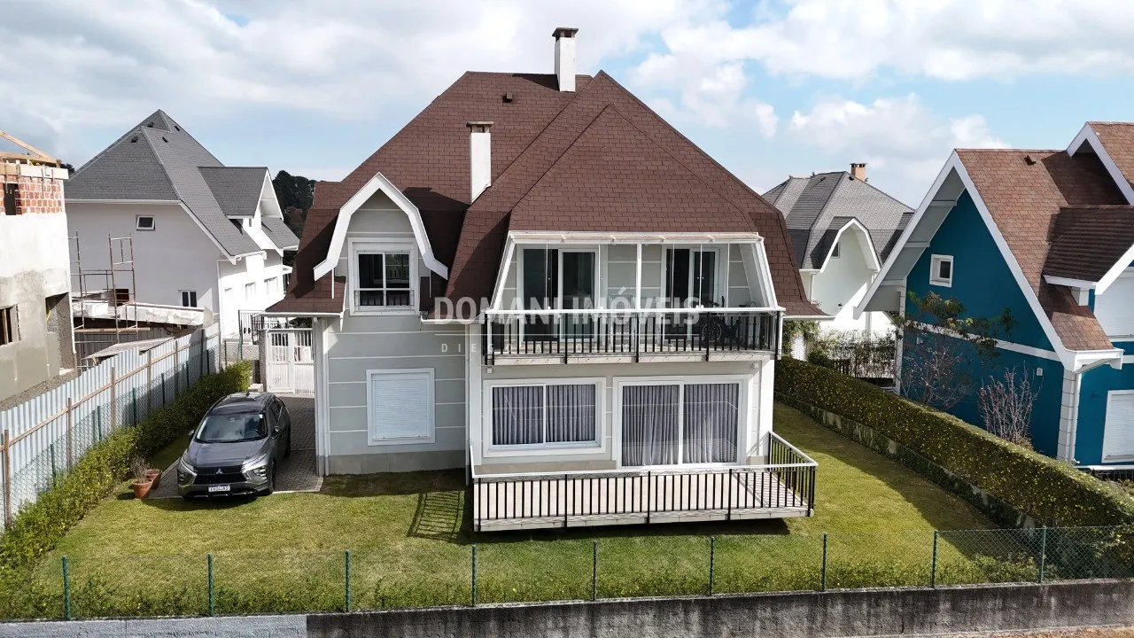 Casa à venda de 330 m² em Campos do Jordão, SP, Brasil