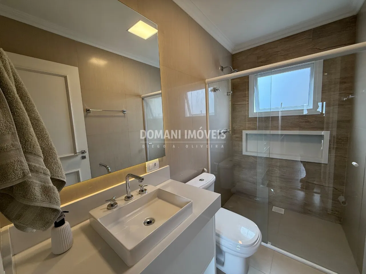 Casa à venda de 330 m² em Campos do Jordão, SP, Brasil