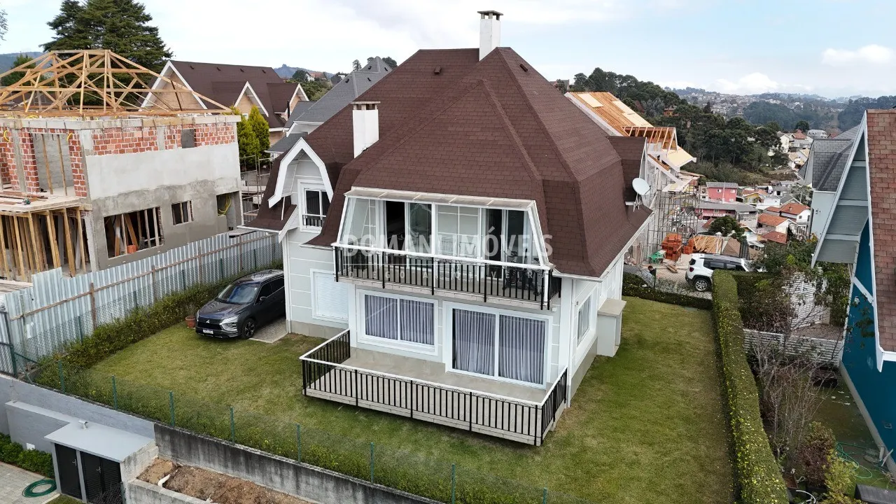 Casa à venda de 330 m² em Campos do Jordão, SP, Brasil