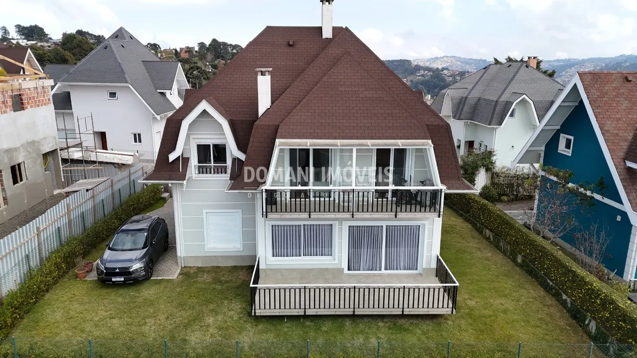 Casa à venda de 330 m² em Campos do Jordão, SP, Brasil