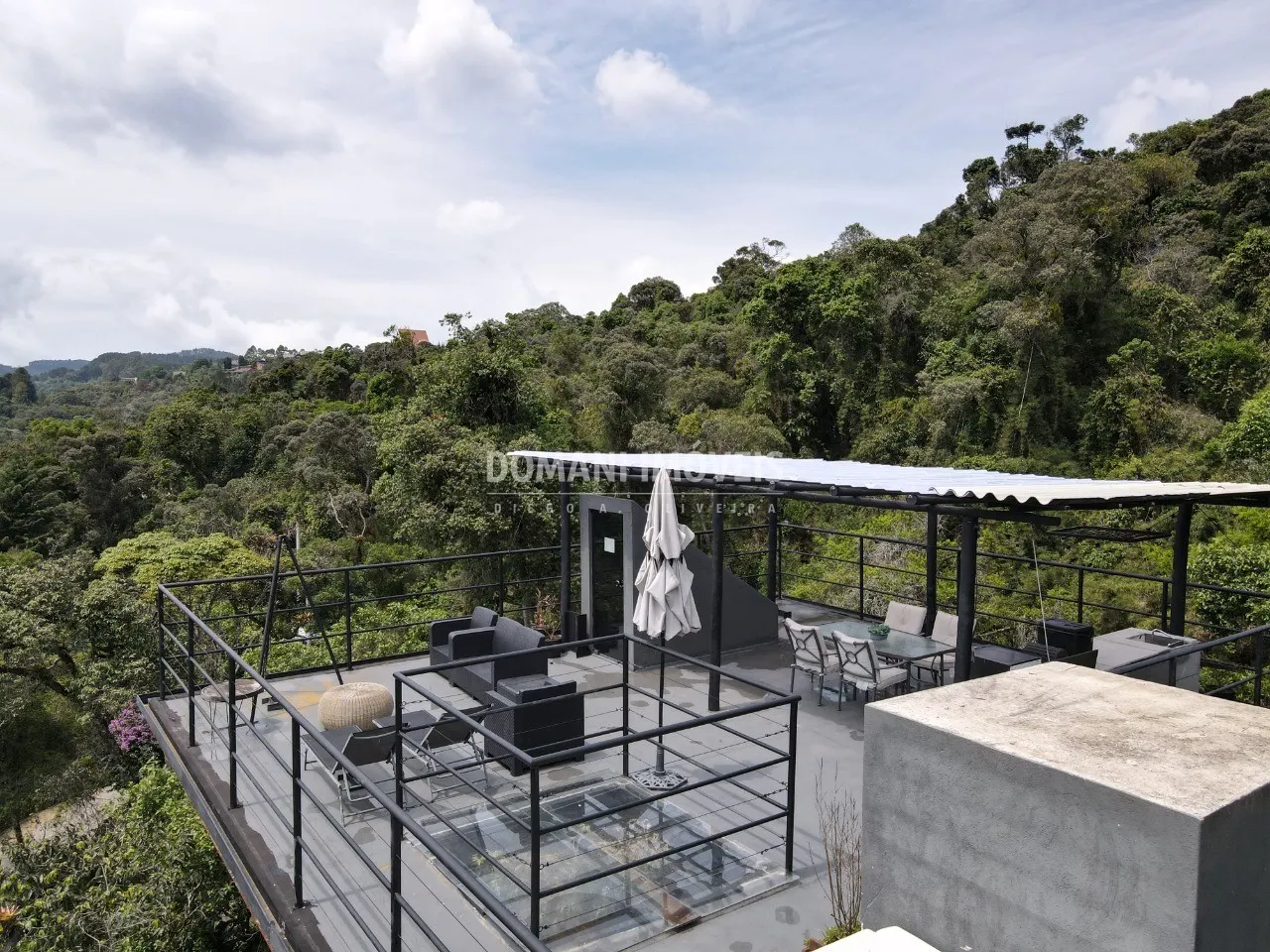 House for sale of 2,600 m² in Campos do Jordão, SP, Brazil