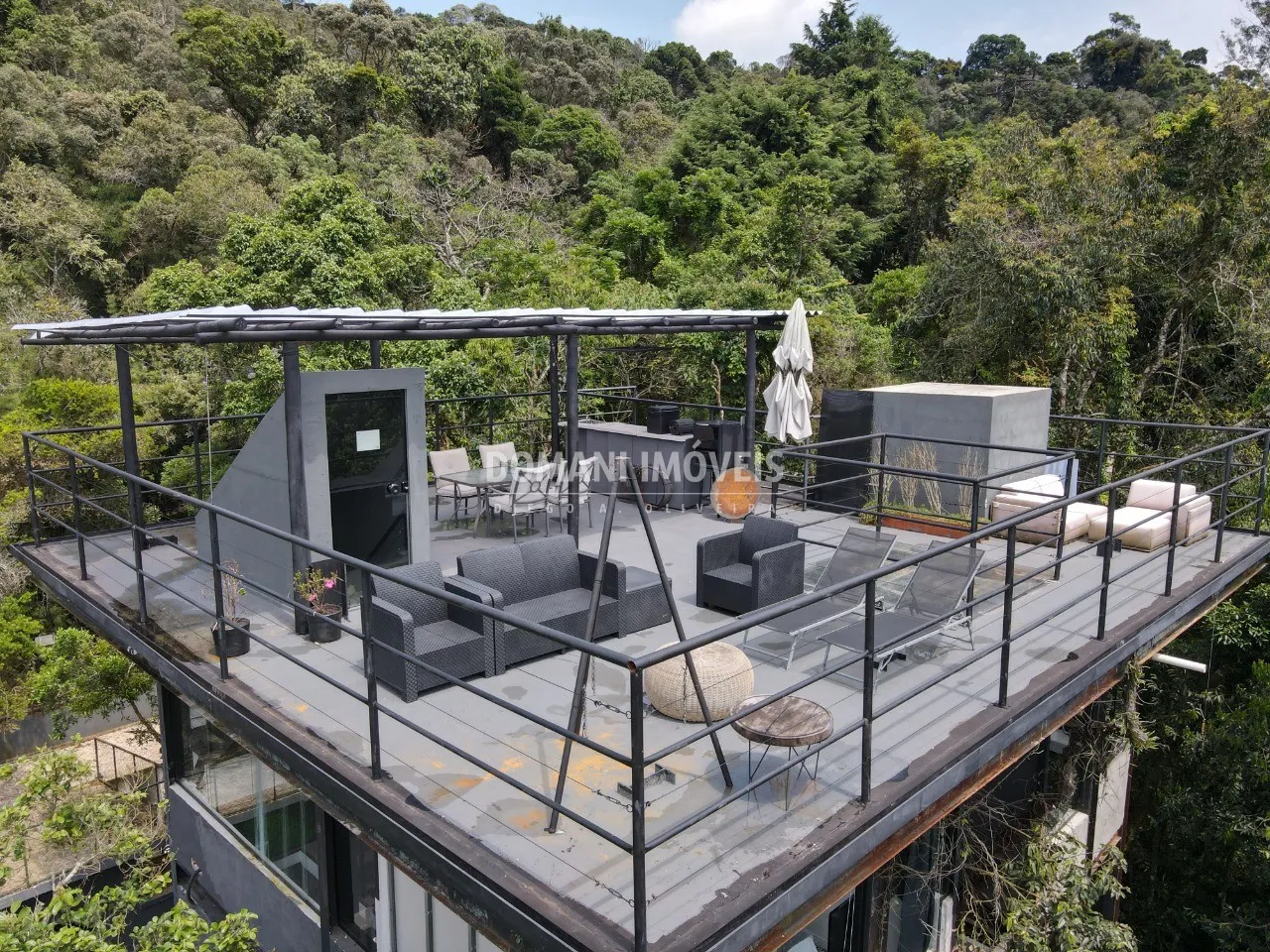 House for sale of 2,600 m² in Campos do Jordão, SP, Brazil