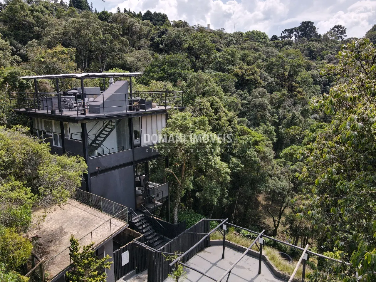 House for sale of 2,600 m² in Campos do Jordão, SP, Brazil