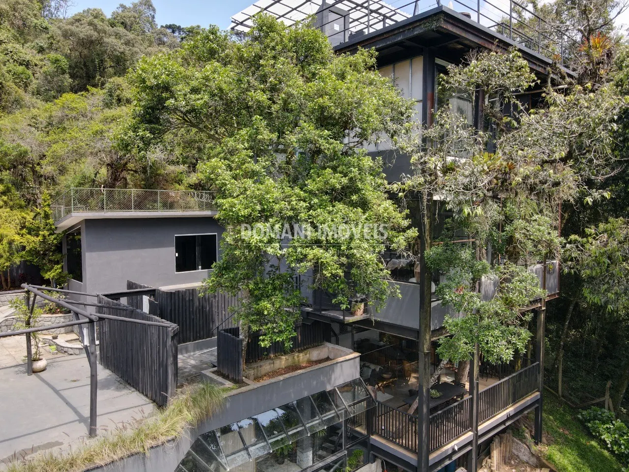 House for sale of 2,600 m² in Campos do Jordão, SP, Brazil