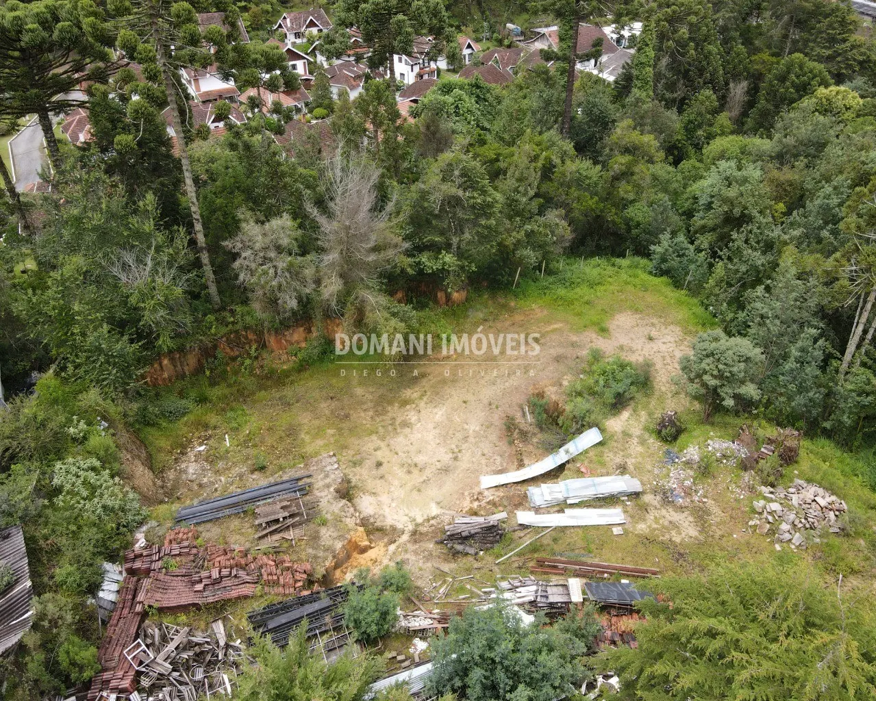 Terreno à venda de 4.450 m² em Campos do Jordão, SP, Brasil