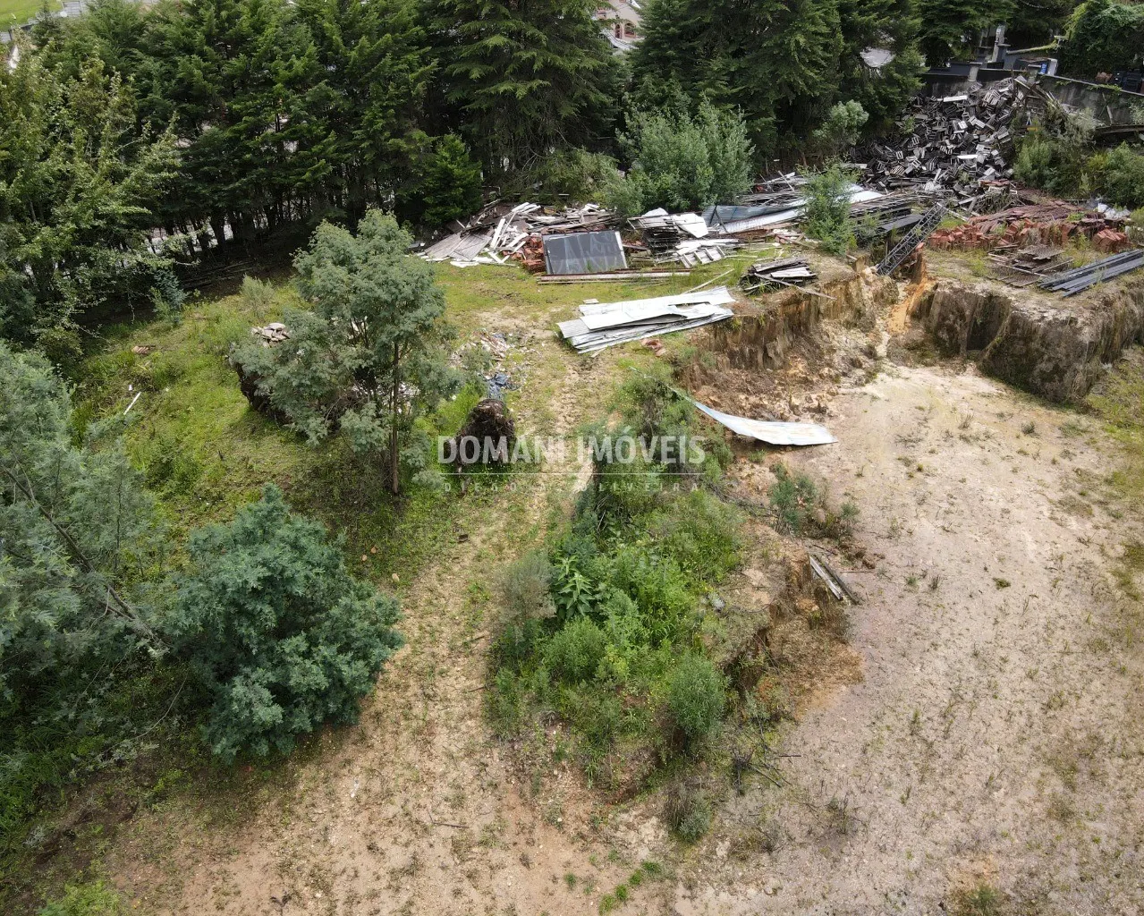 Terreno à venda de 4.450 m² em Campos do Jordão, SP, Brasil
