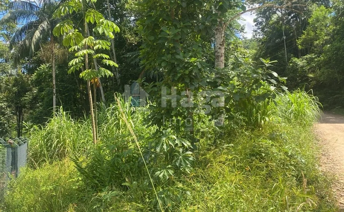 Terreno à venda de 600 m² em Guabiruba, SC, Brasil