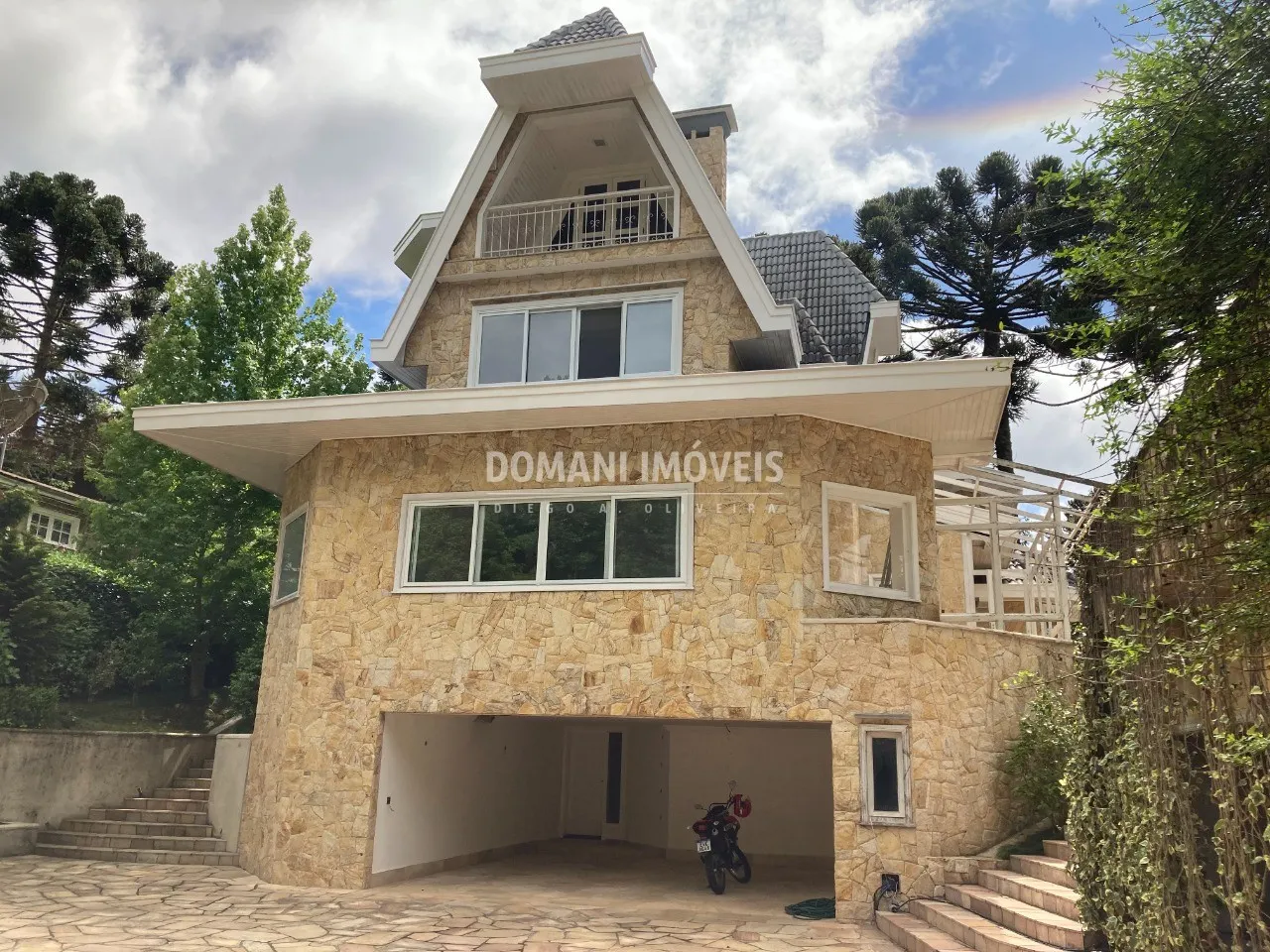 Casa à venda de 3.190 m² em Campos do Jordão, SP, Brasil
