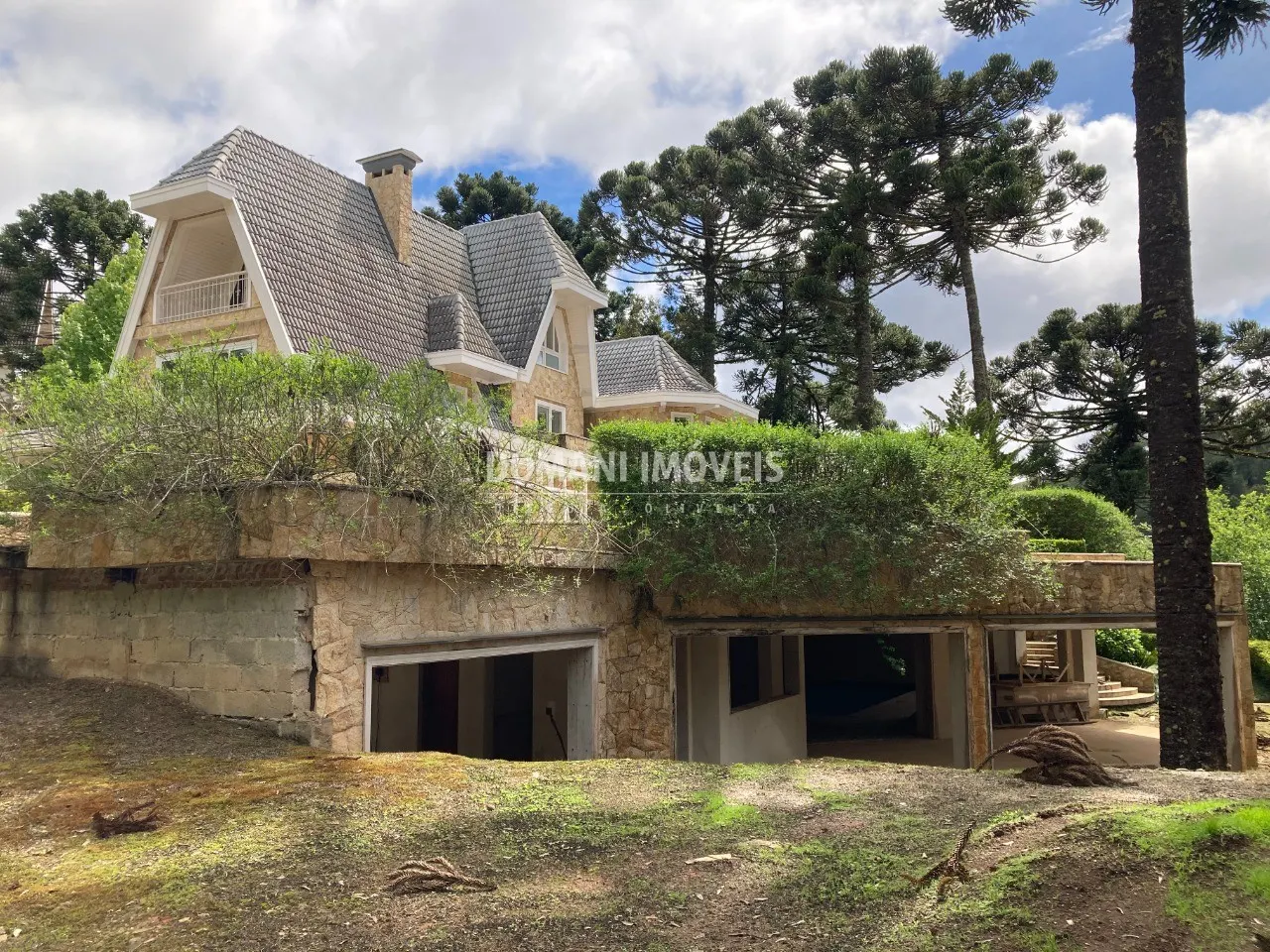 Casa à venda de 3.190 m² em Campos do Jordão, SP, Brasil