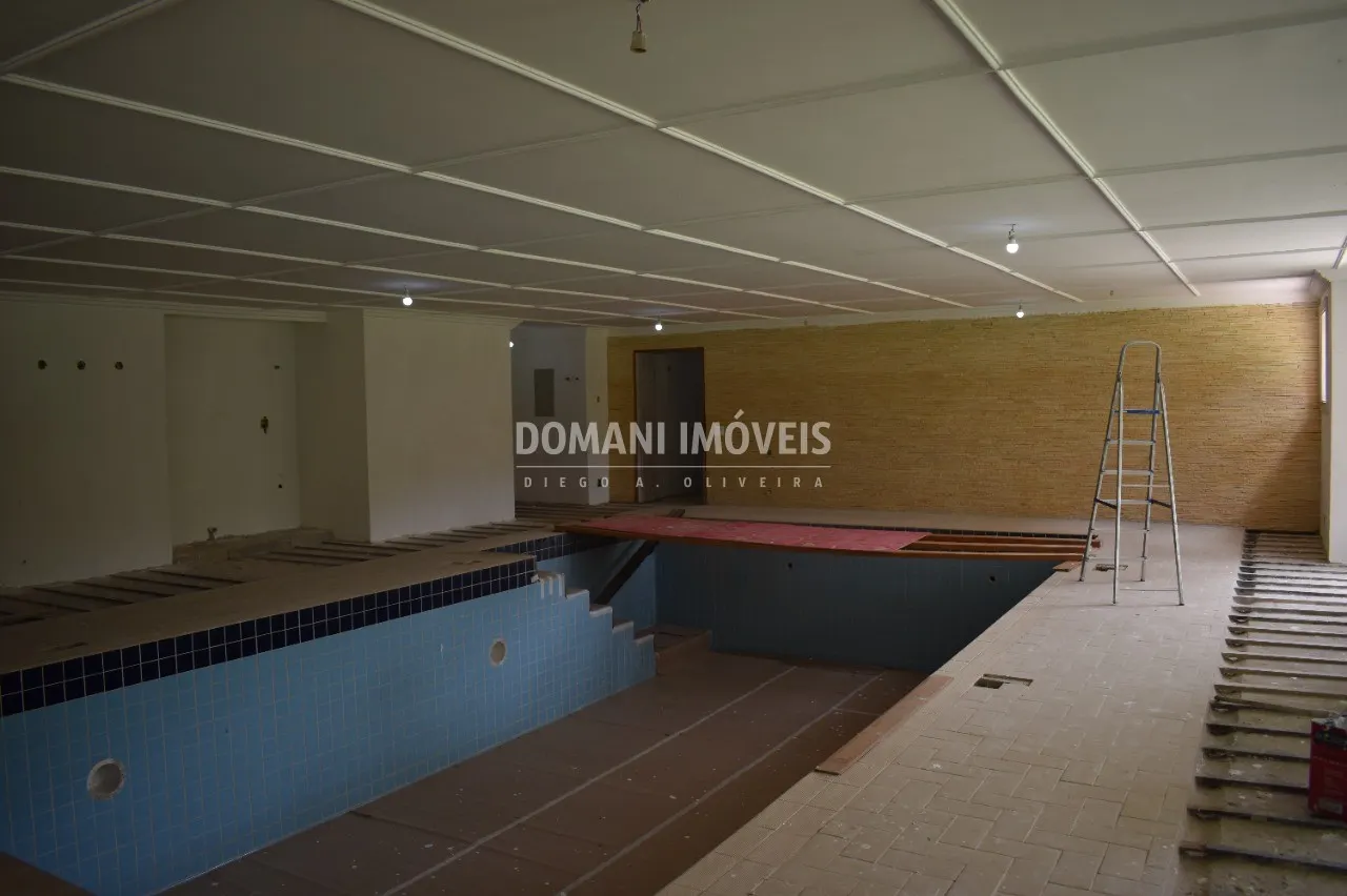 Casa à venda de 3.190 m² em Campos do Jordão, SP, Brasil