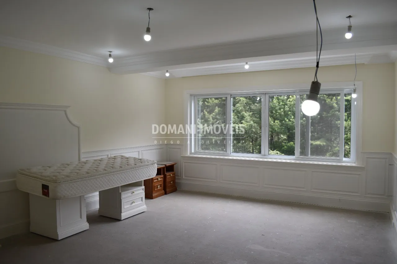 Casa à venda de 3.190 m² em Campos do Jordão, SP, Brasil