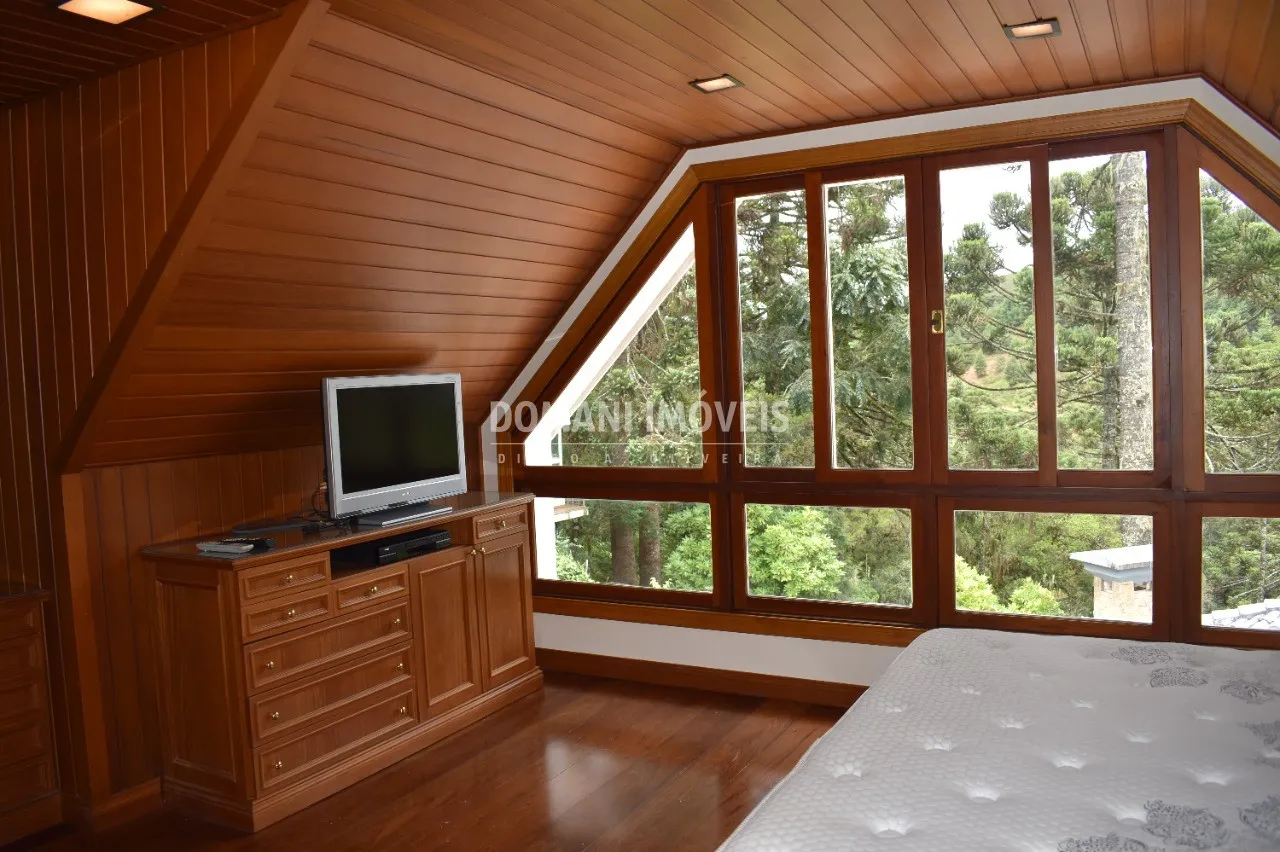Casa à venda de 3.190 m² em Campos do Jordão, SP, Brasil