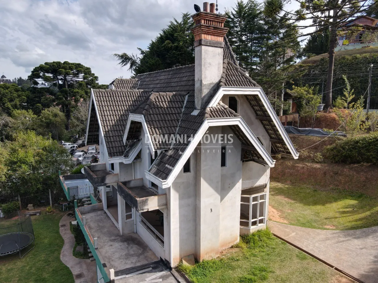 Casa à venda de 1.035 m² em Campos do Jordão, SP, Brasil