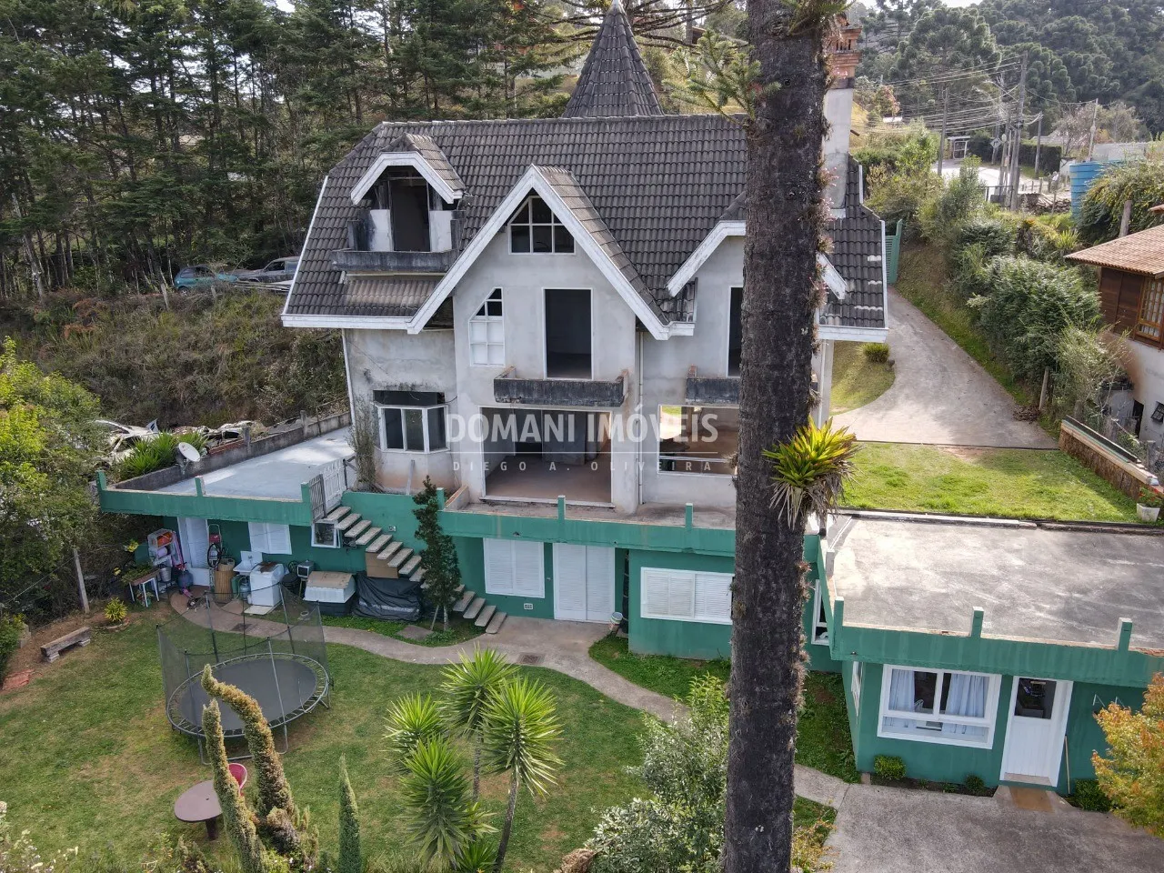 Casa à venda de 1.035 m² em Campos do Jordão, SP, Brasil