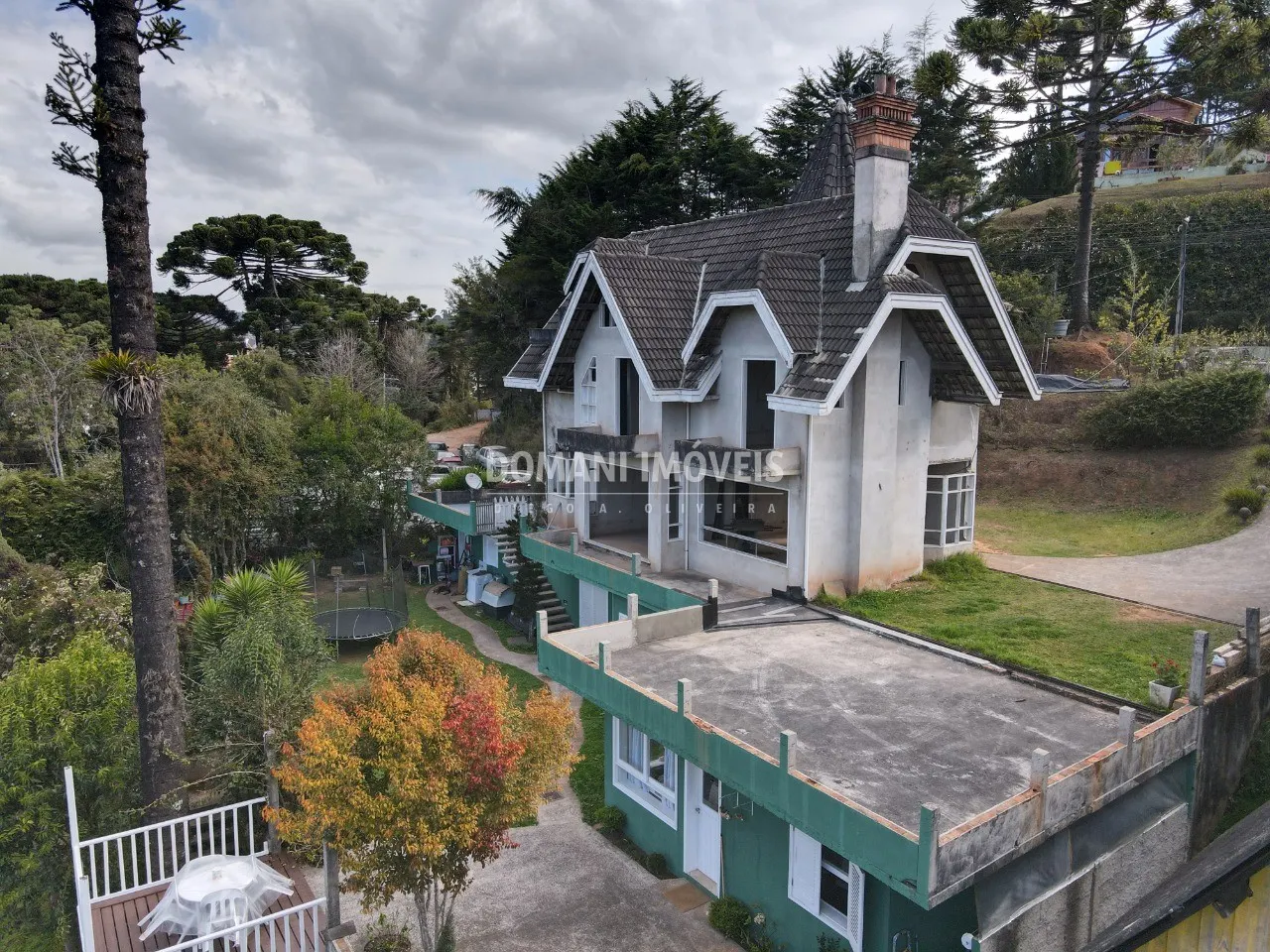 Casa à venda de 1.035 m² em Campos do Jordão, SP, Brasil