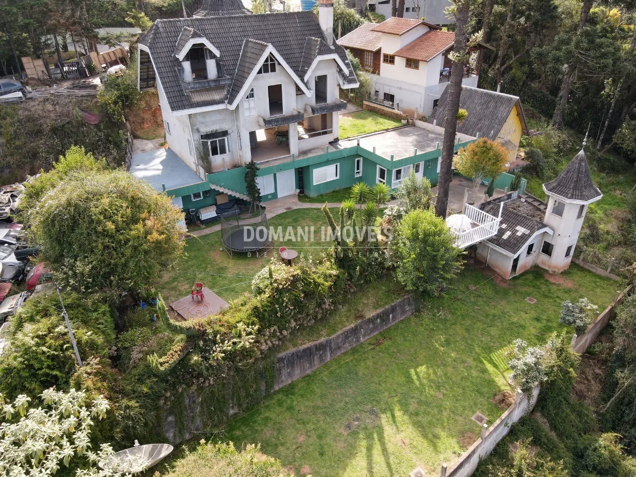 Casa à venda de 1.035 m² em Campos do Jordão, SP, Brasil