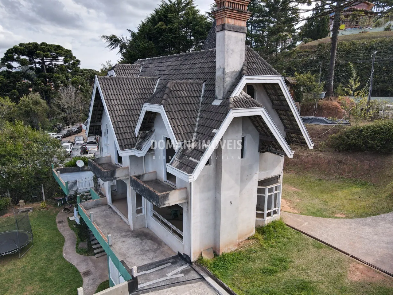 Casa à venda de 1.035 m² em Campos do Jordão, SP, Brasil