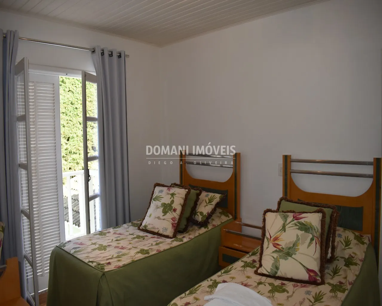 Casa à venda de 1.000 m² em Campos do Jordão, SP, Brasil