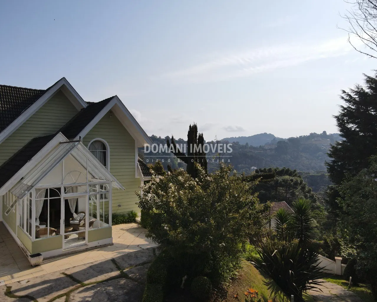 Casa à venda de 1.000 m² em Campos do Jordão, SP, Brasil