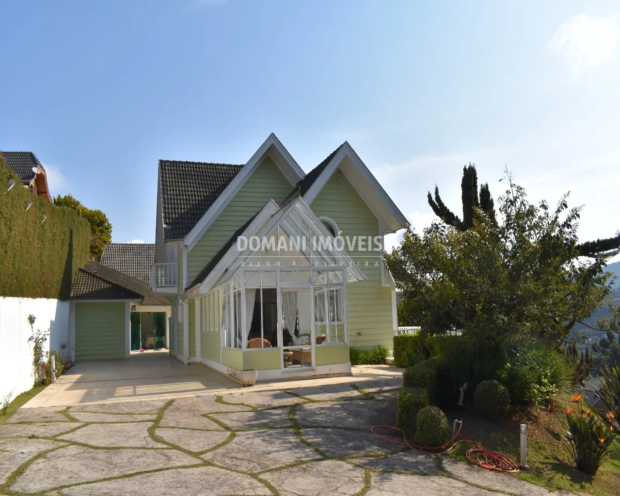 Casa à venda de 1.000 m² em Campos do Jordão, SP, Brasil