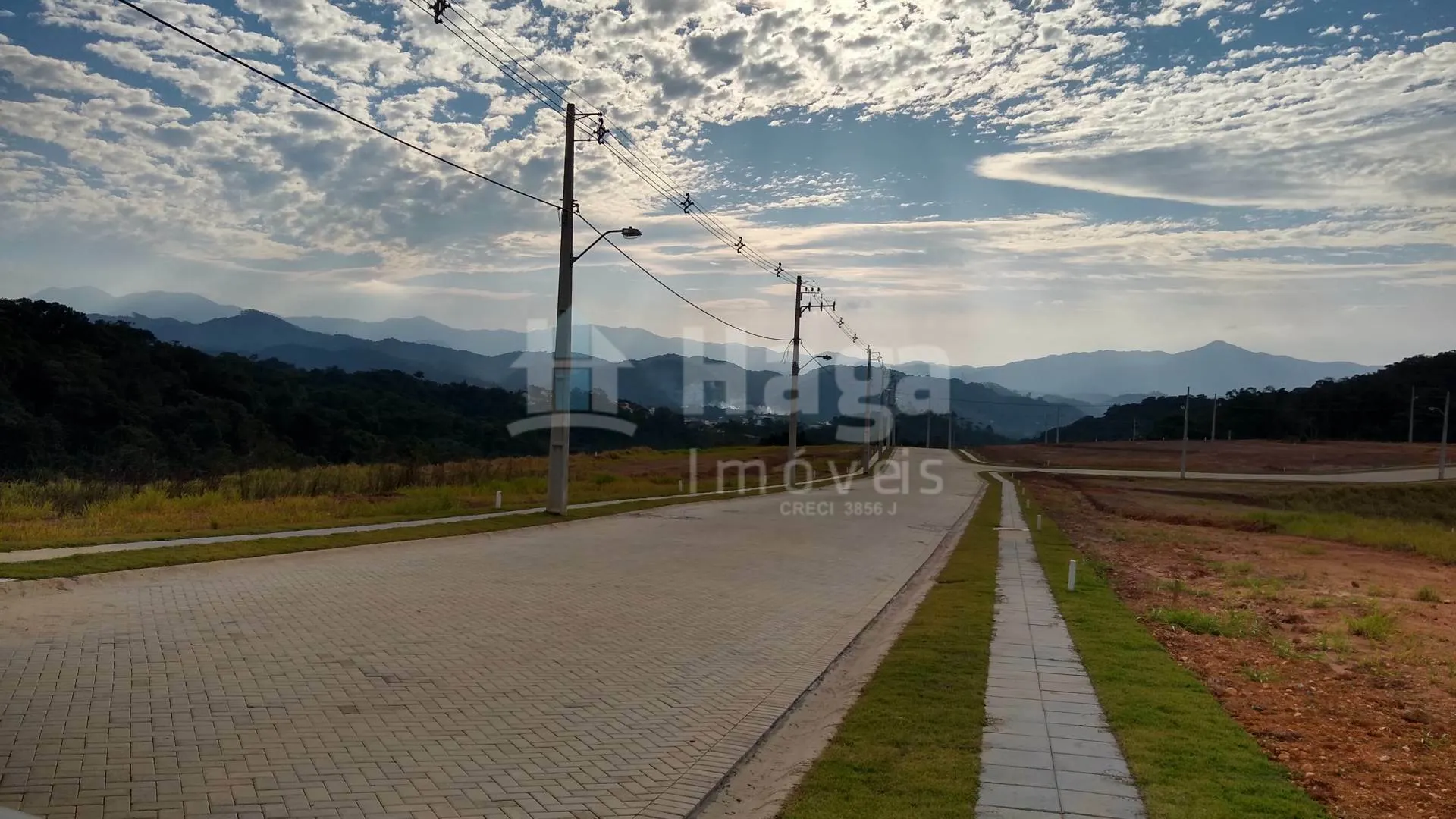 Terreno à venda de 418 m² em Brusque, SC, Brasil