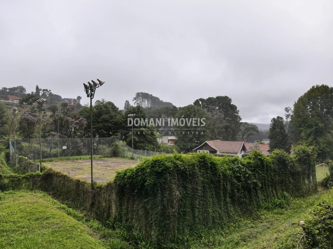Plot for sale of 2,200 m² in Campos do Jordão, SP, Brazil