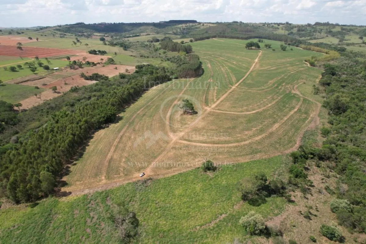 Fazenda à venda de 57 ha em Echaporã, SP, Brasil