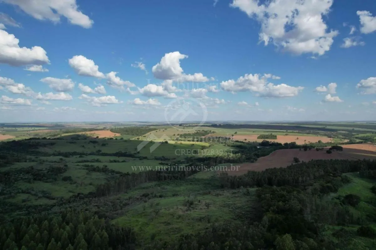 Fazenda à venda de 57 ha em Echaporã, SP, Brasil