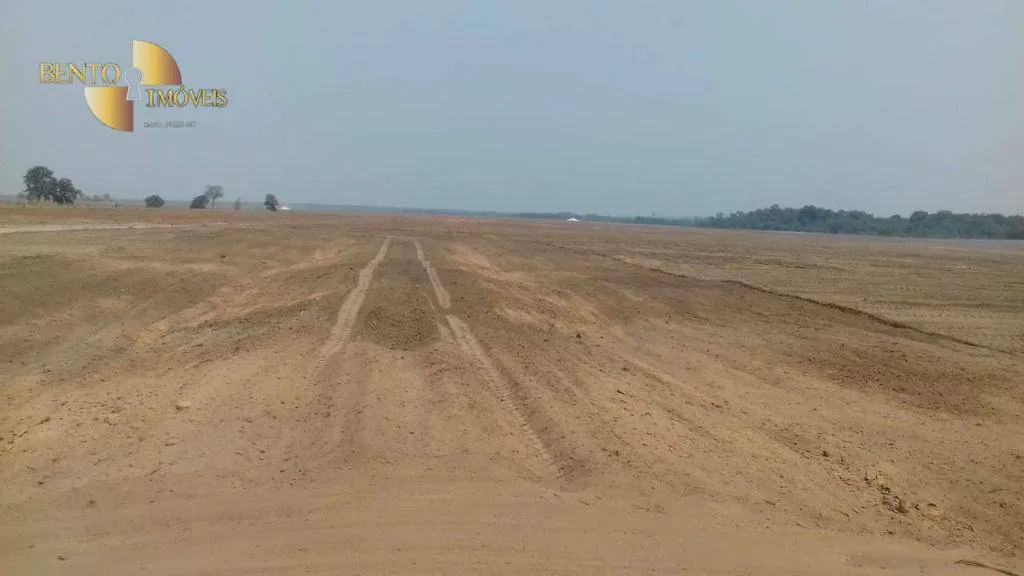 Fazenda à venda de 2.040 ha em Ribeirão Cascalheira, MT, Brasil
