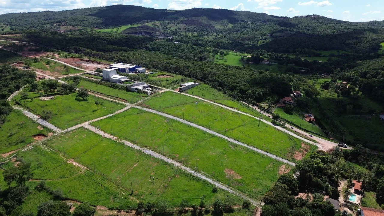 Terreno à venda de 360 m² em Mateus Leme, MG, Brasil