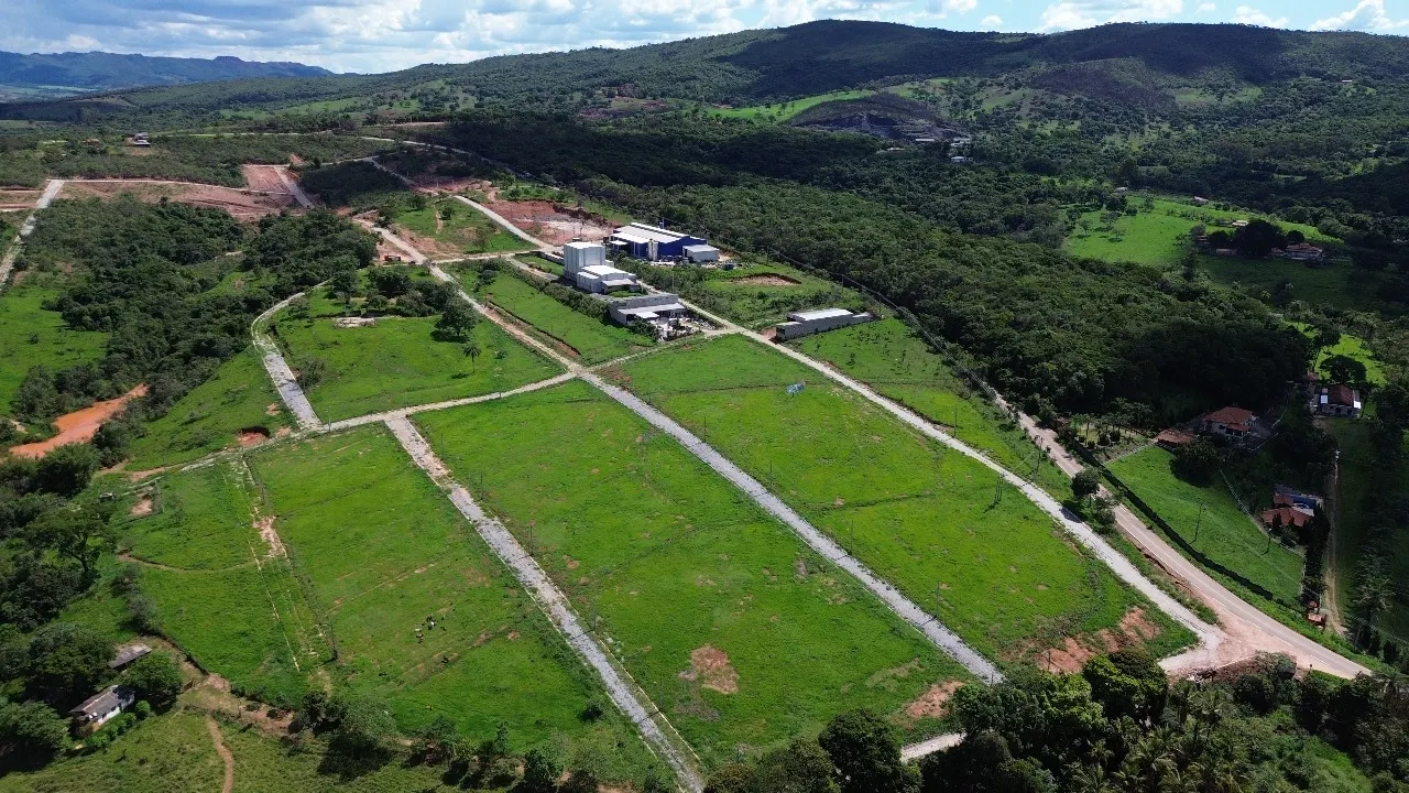 Terreno à venda de 360 m² em Mateus Leme, MG, Brasil