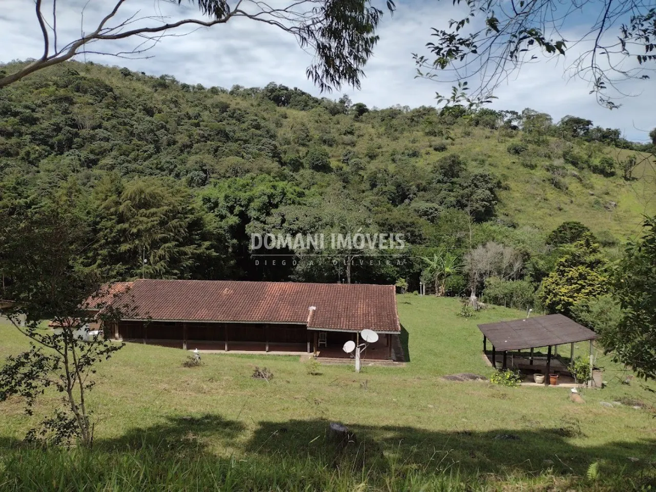 Sítio à venda de 2 ha em Sapucaí-Mirim, MG, Brasil