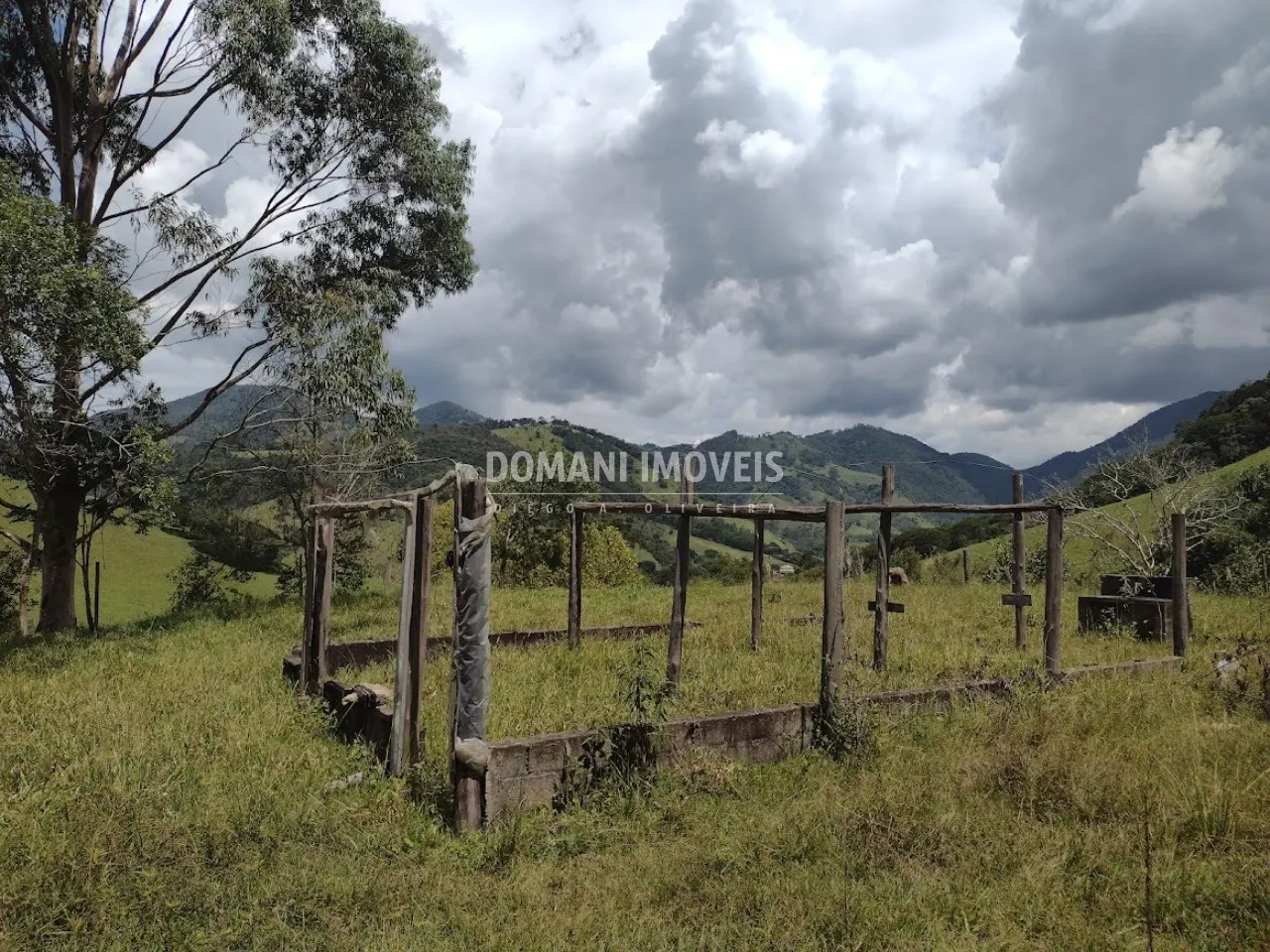 Sítio à venda de 2 ha em Sapucaí-Mirim, MG, Brasil