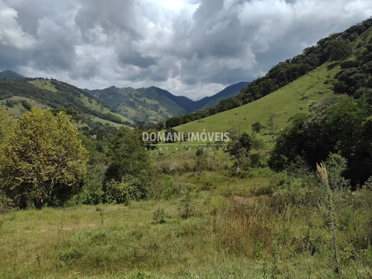Sítio à venda de 2 ha em Sapucaí-Mirim, MG, Brasil
