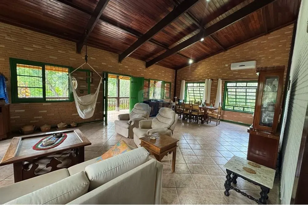Chácara à venda de 5.000 m² em Santa Isabel, SP, Brasil