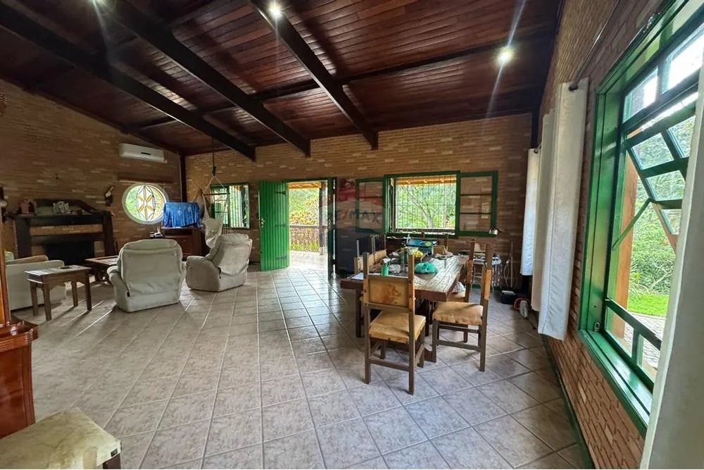 Chácara à venda de 5.000 m² em Santa Isabel, SP, Brasil