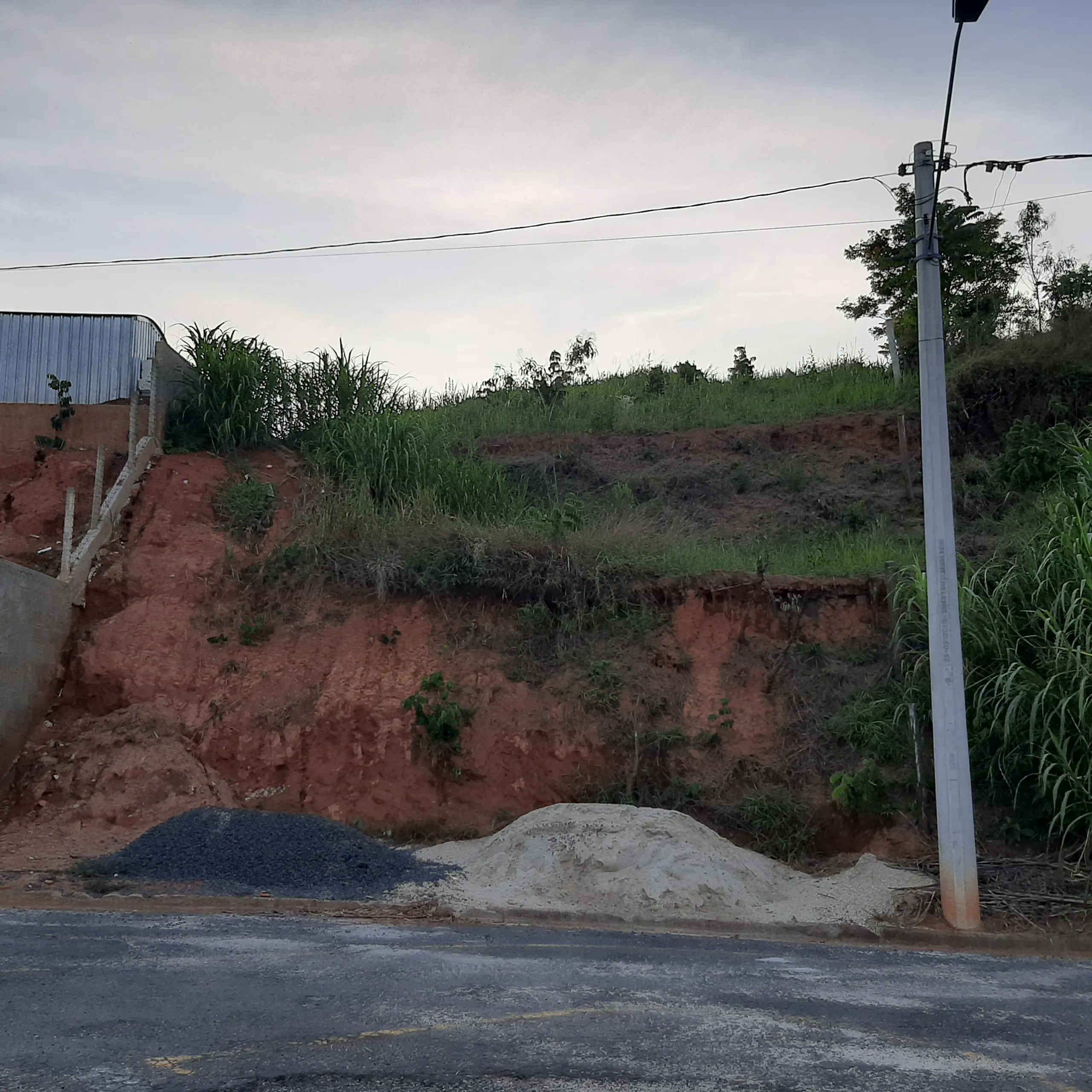 Terreno à venda e para Arrendar de 507 m² em Serra Negra, SP, Brasil