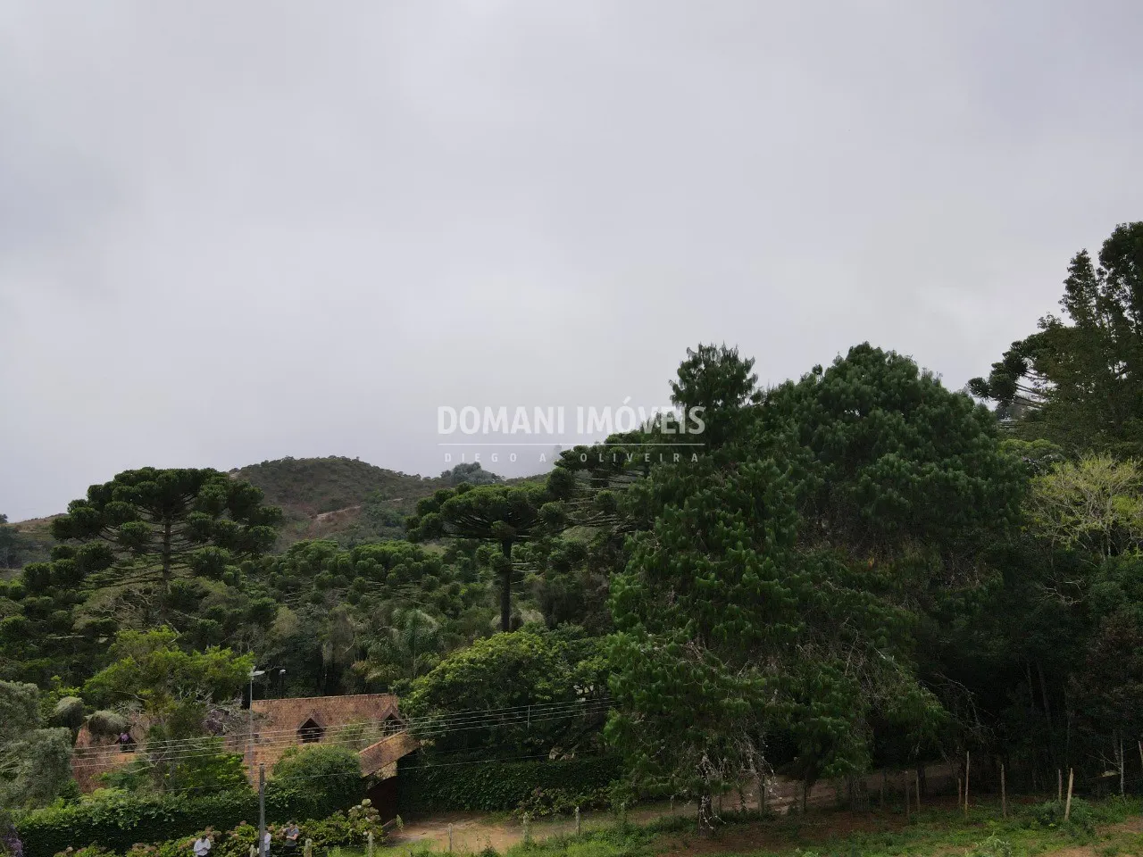 Terreno à venda de 1.050 m² em Campos do Jordão, SP, Brasil