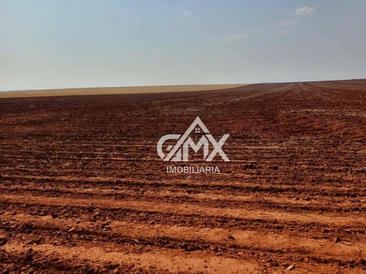 Fazenda à venda de 1.573 ha em Taquarituba, SP, Brasil