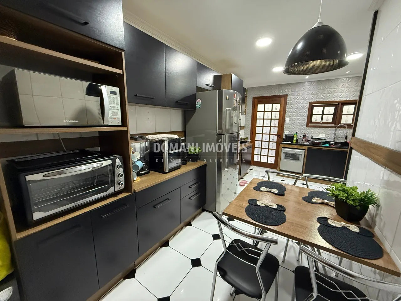 Casa à venda de 128 m² em Campos do Jordão, SP, Brasil