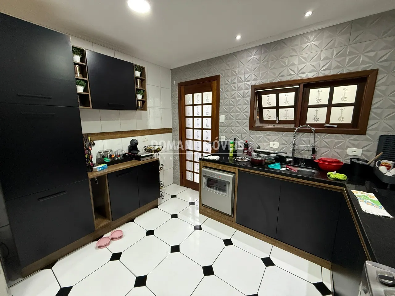 Casa à venda de 128 m² em Campos do Jordão, SP, Brasil