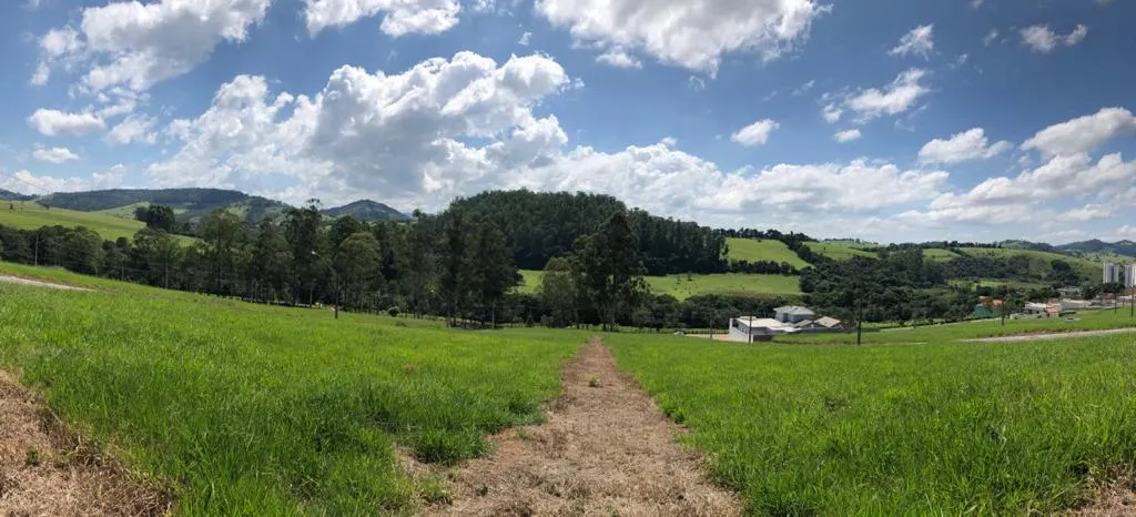 Plot for sale of 300 m² in Pouso Alegre, MG, Brazil
