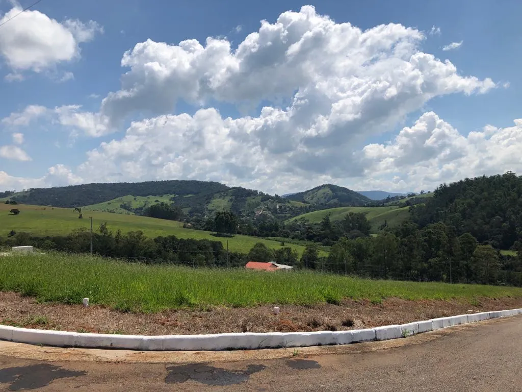 Plot for sale of 300 m² in Pouso Alegre, MG, Brazil