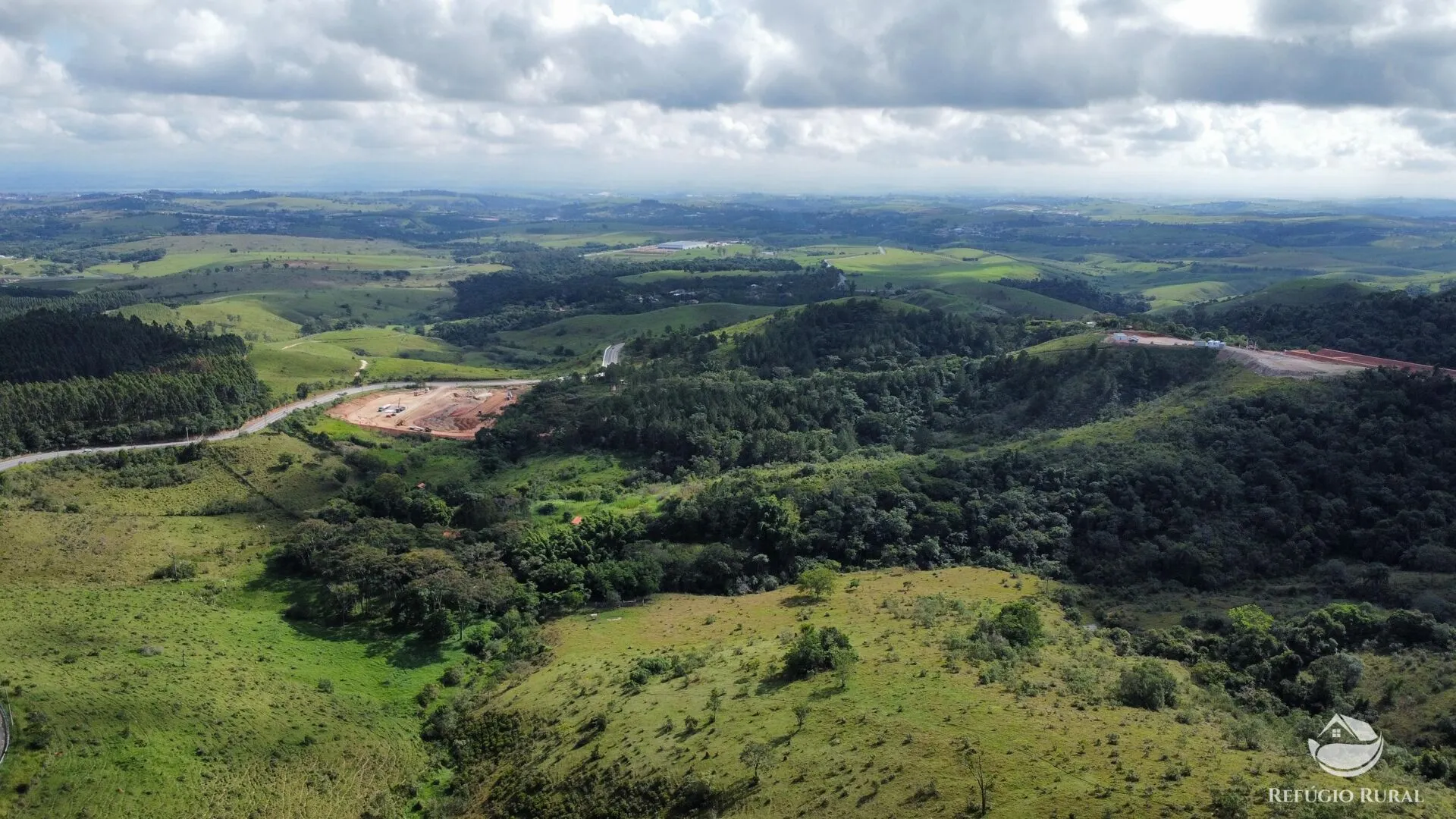 Sítio à venda de 3 ha em Jambeiro, SP, Brasil