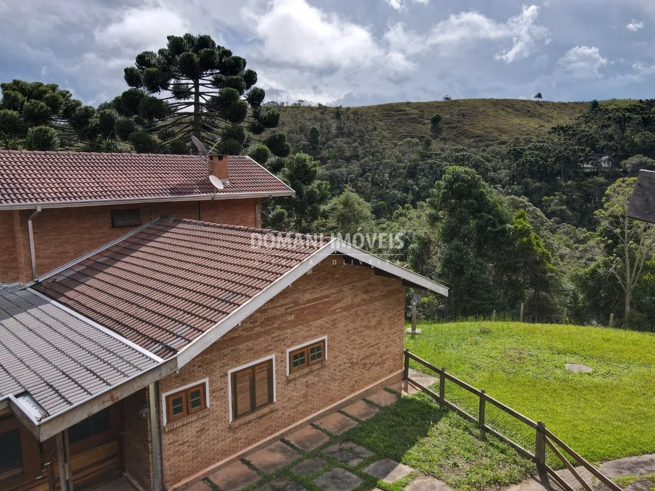 House for sale of 2,260 m² in Campos do Jordão, SP, Brazil
