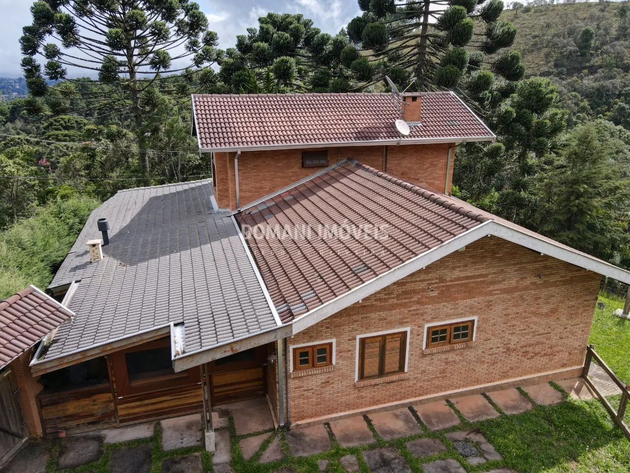 House for sale of 2,260 m² in Campos do Jordão, SP, Brazil