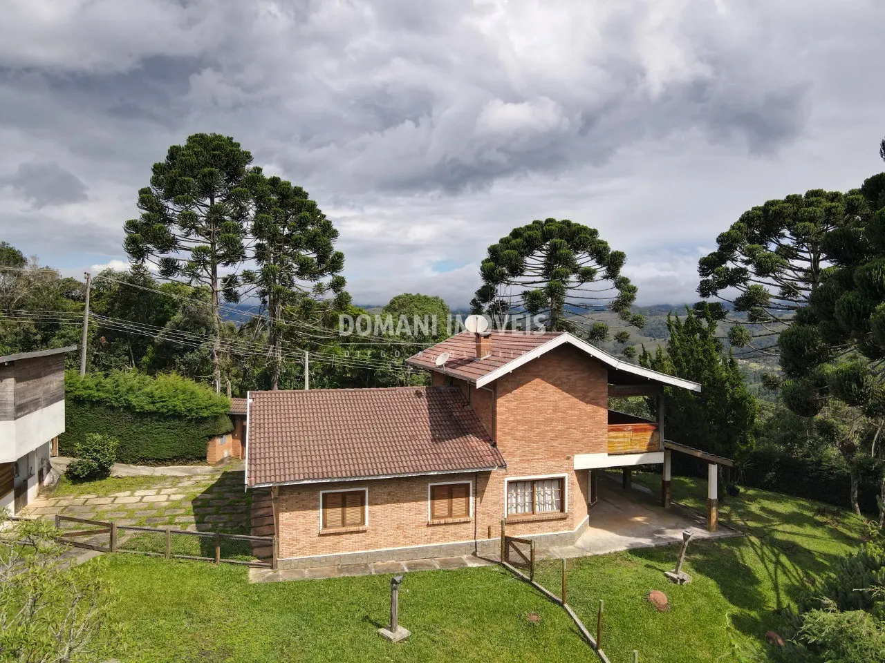 House for sale of 2,260 m² in Campos do Jordão, SP, Brazil