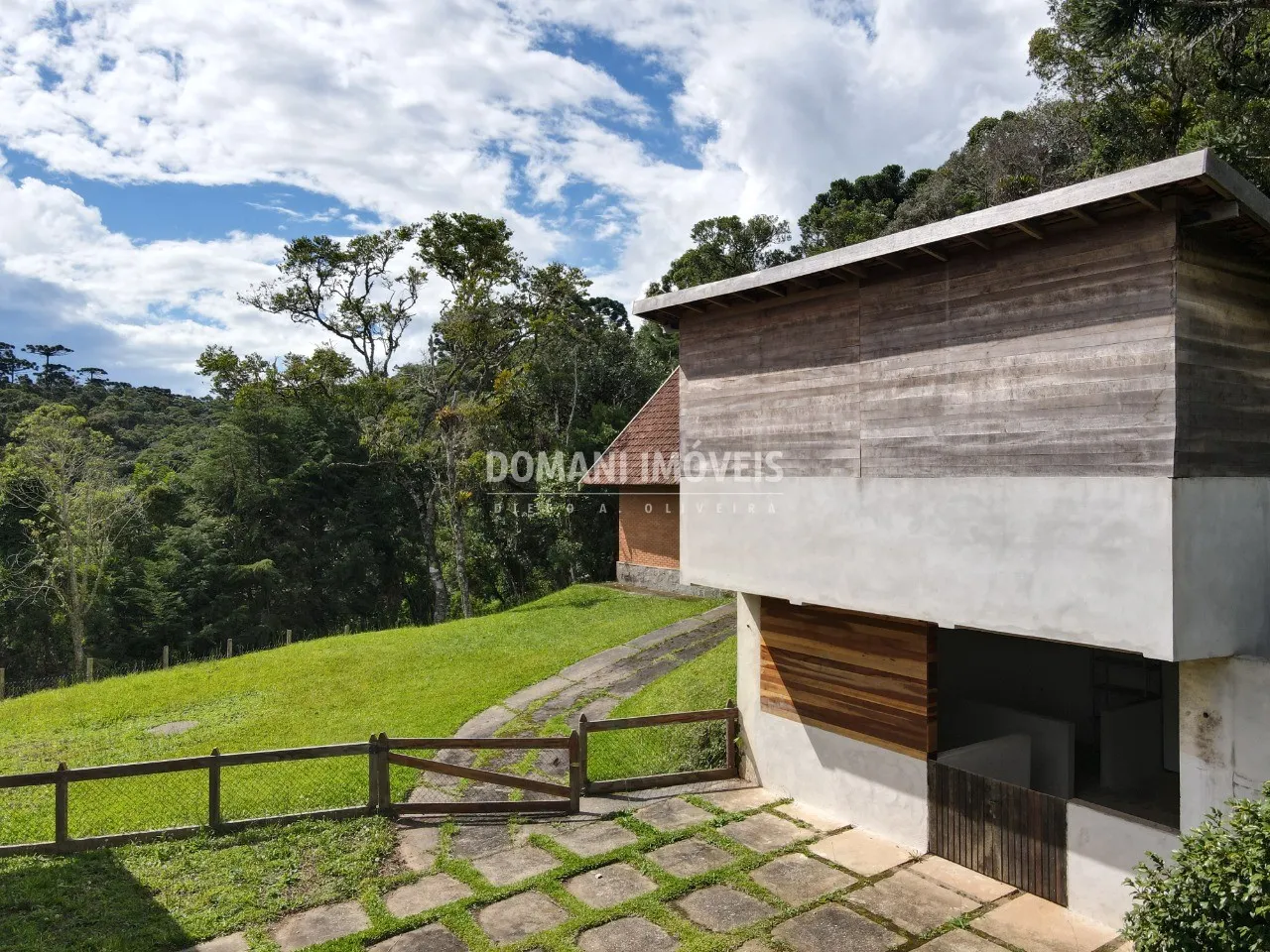 House for sale of 2,260 m² in Campos do Jordão, SP, Brazil