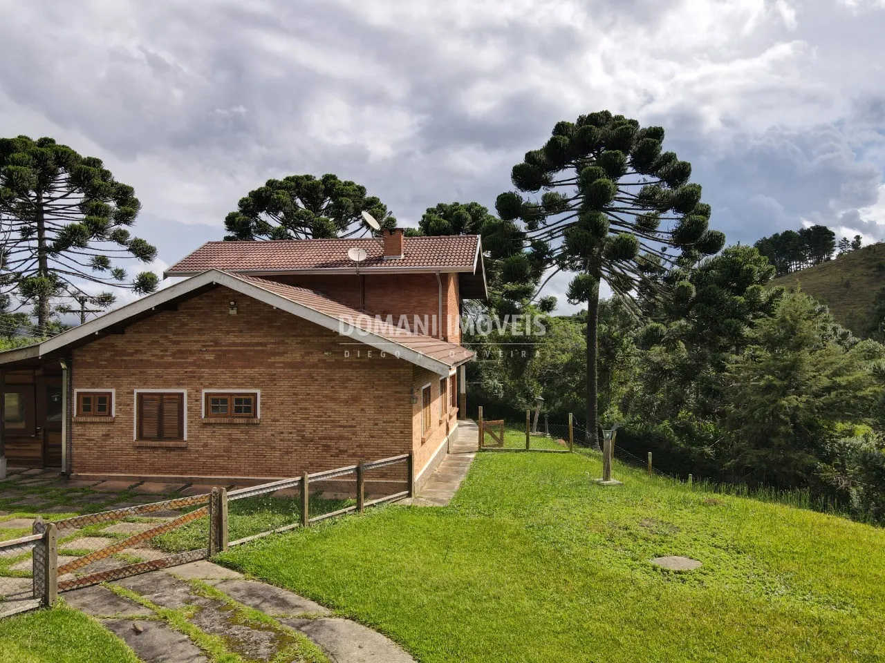 House for sale of 2,260 m² in Campos do Jordão, SP, Brazil