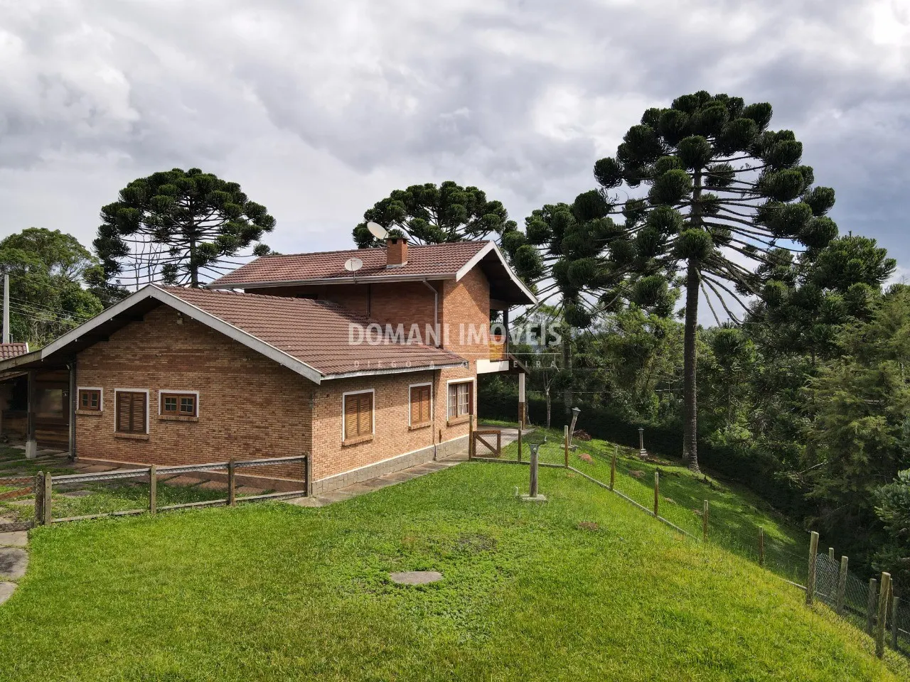 House for sale of 2,260 m² in Campos do Jordão, SP, Brazil